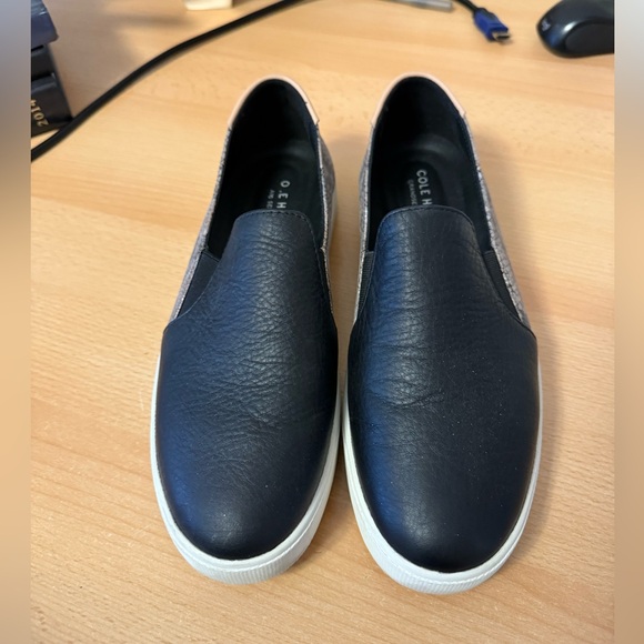 Cole Haan Black and Snake Print Slip-On Loafers Shoes - Picture 3 of 10